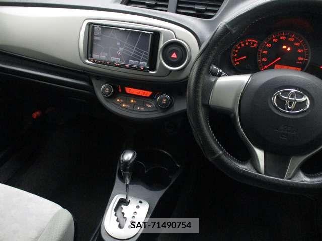 Toyota VITZ 2011-06 288635-15