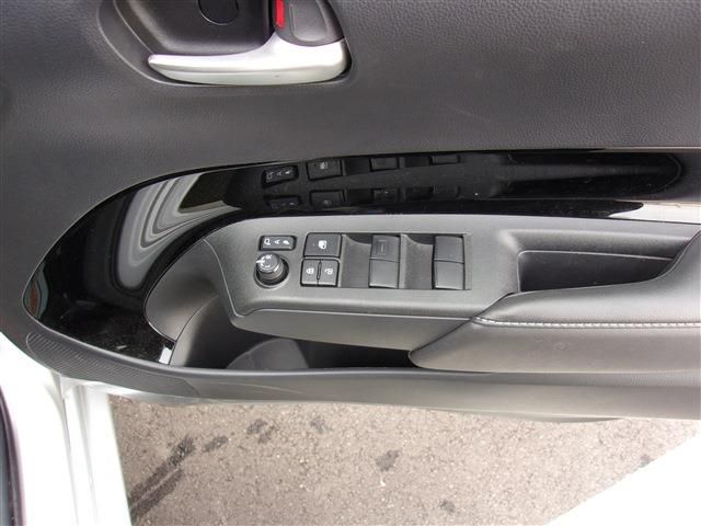 Toyota AQUA 2021-08 184009-22
