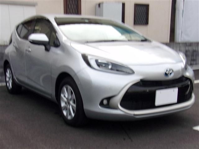 Toyota AQUA 2021-08 184009-3