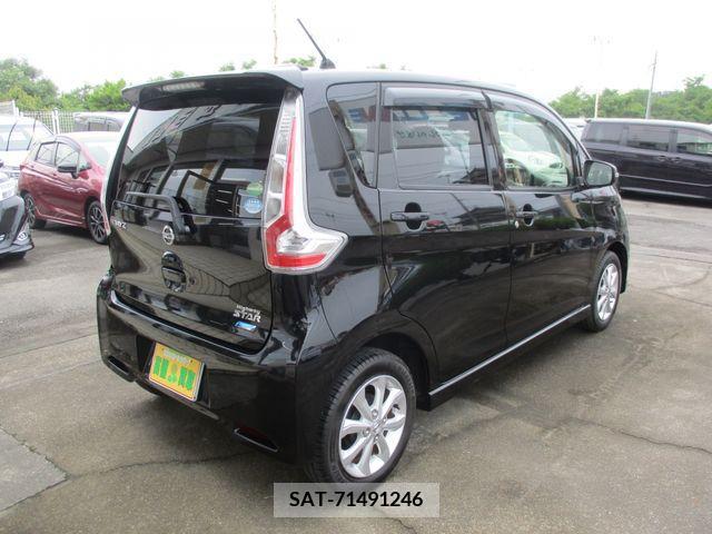 Nissan DAYZ 2016-07 266637-4