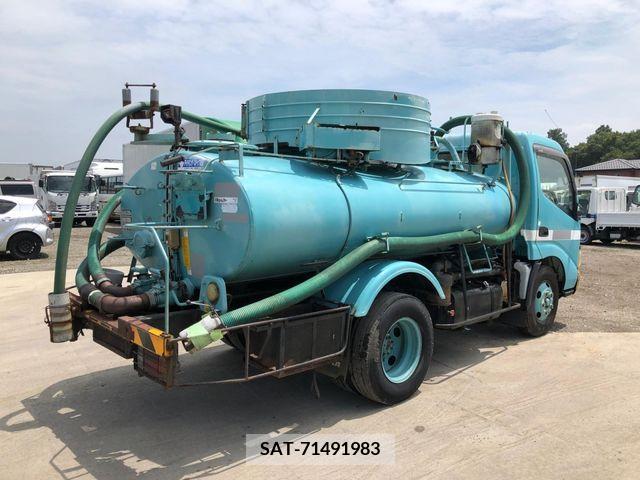 Hino DUTRO 2004-04 377336-4