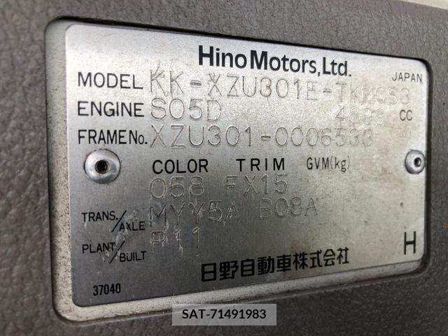 Hino DUTRO 2004-04 377336-3