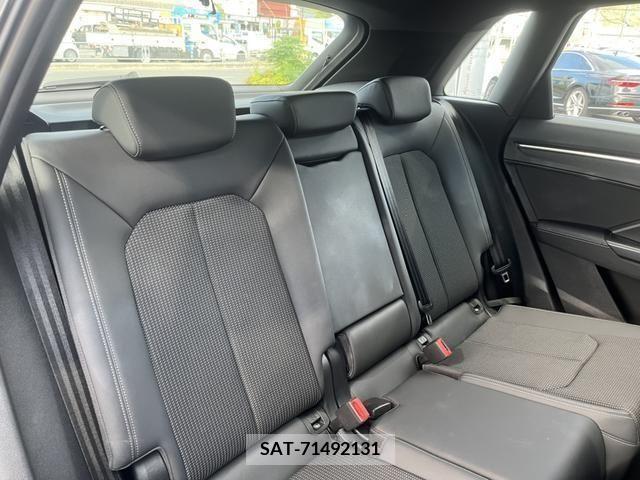 Audi Q3 2021-04 206188-16