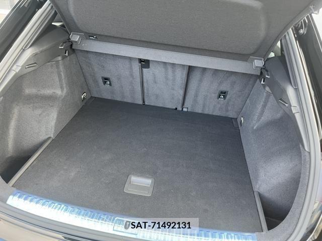 Audi Q3 2021-04 206188-18