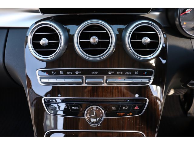 Mercedes Benz C-CLASS 2015-01 28466-11