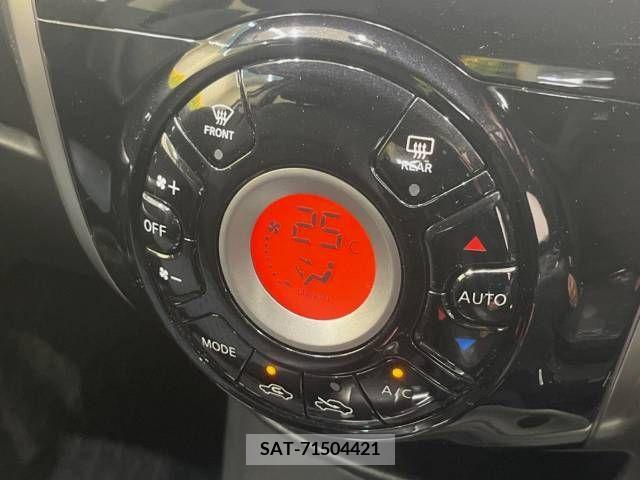 Nissan NOTE 2013-08 379969-6
