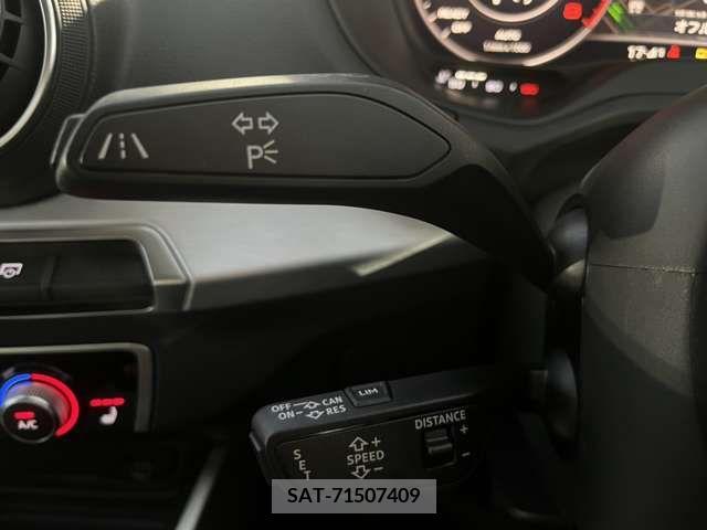 Audi Q2 2017-06 225662-8