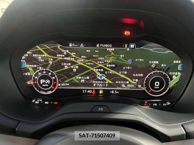Audi Q2 2017-06 225662-3