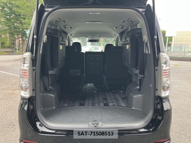 Toyota VOXY 2009-08 327760-11