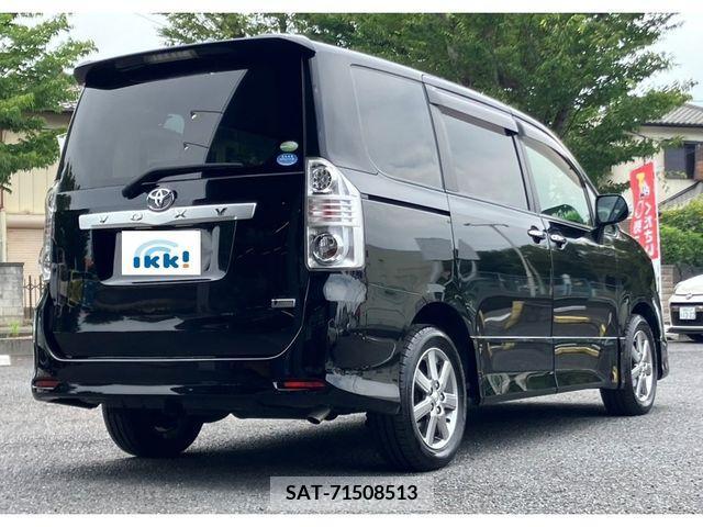 Toyota VOXY 2009-08 327760-2
