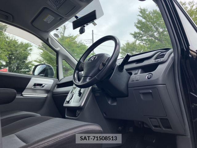 Toyota VOXY 2009-08 327760-8