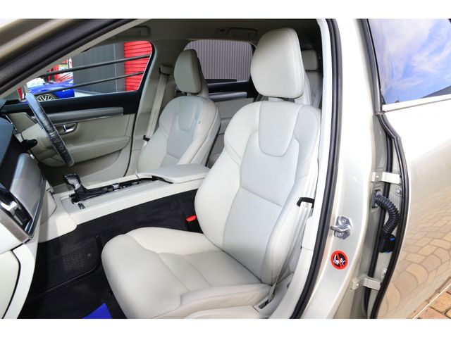 Volvo V90 2018-10 186815-15