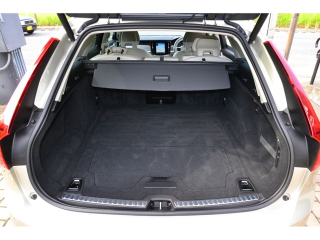 Volvo V90 2018-10 186815-19