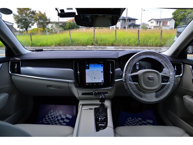 Volvo V90 2018-10 186815-6