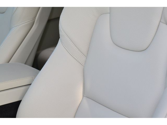 Volvo V90 2018-10 186815-16