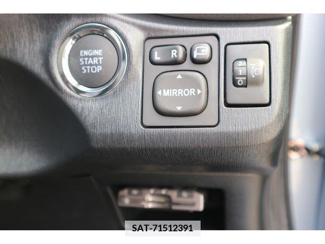 Toyota VITZ 2013-12 374719-7