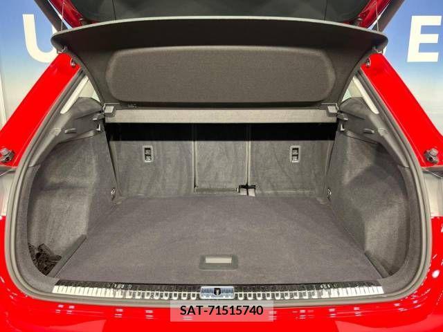 Audi Q3 2021-08 389453-18
