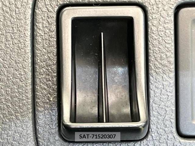 Suzuki SWIFT 2008-05 286668-6