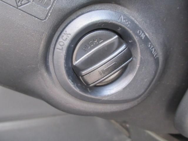 Nissan DUALIS 2009-10 15163-23