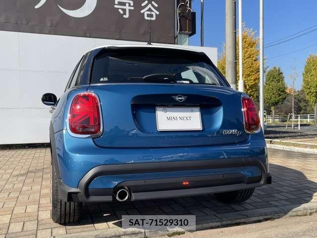Bmw MINI 2023-02 221016-10