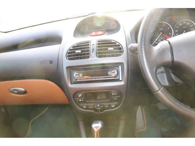Peugeot 206 2005-03 25318-3