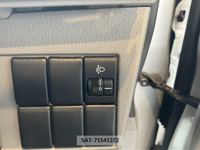 Suzuki WAGON R 2012-03 211726-16