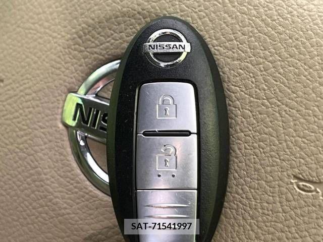 Nissan TIIDA 2010-05 251083-2