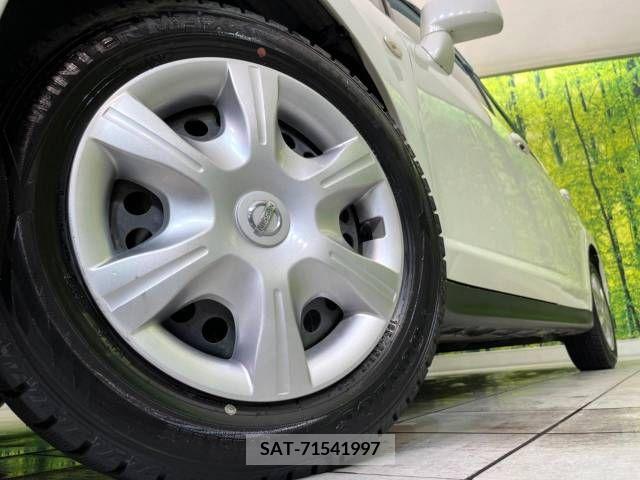 Nissan TIIDA 2010-05 251083-13