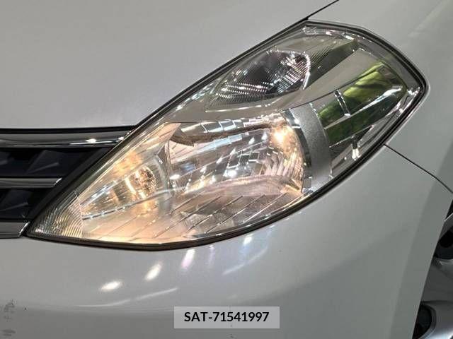 Nissan TIIDA 2010-05 251083-12