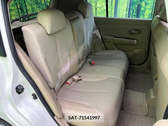 Nissan TIIDA 2010-05 251083-9