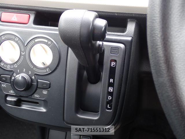 Suzuki ALTO 2019-02 305102-8