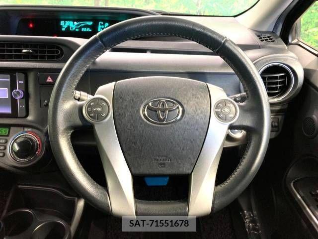 Toyota AQUA 2013-07 217967-12
