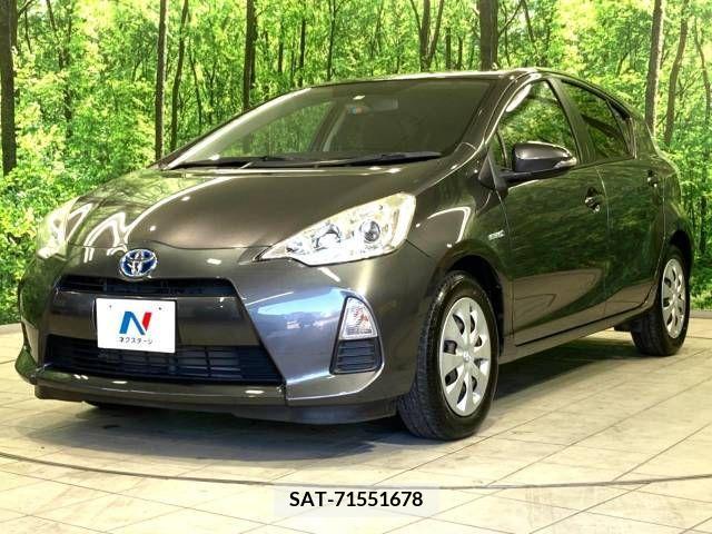 Toyota AQUA 2013-07 217967-16