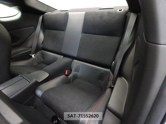 Subaru BRZ 2021-10 244068-6