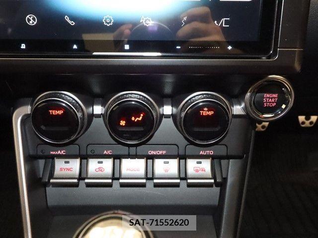 Subaru BRZ 2021-10 244068-13