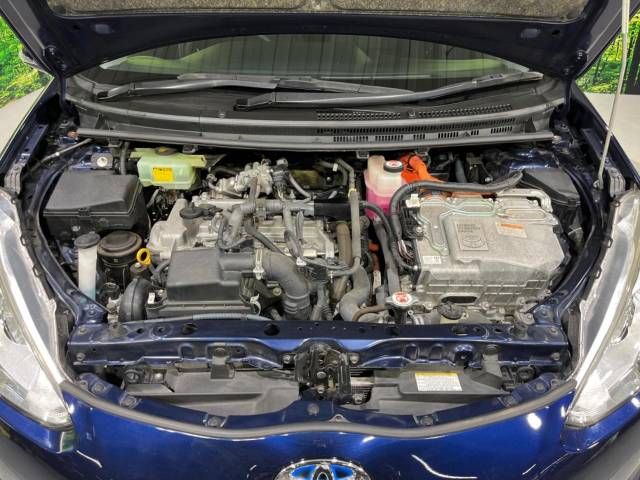 Toyota AQUA 2017-03 182534-18