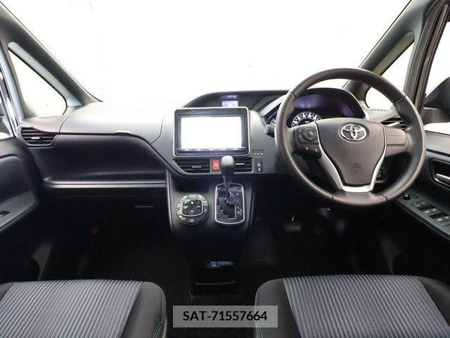 Toyota NOAH 2014-10 201334-2