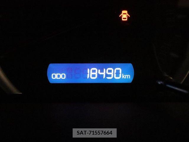 Toyota NOAH 2014-10 201334-27