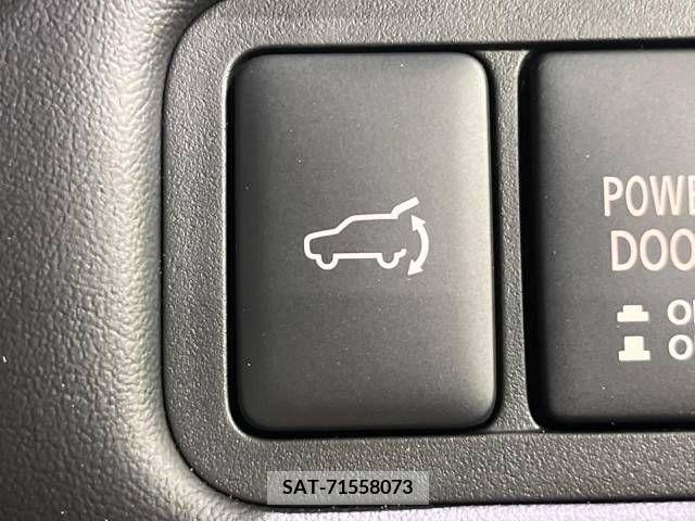 Mitsubishi DELICA D5 2022-08 390474-7