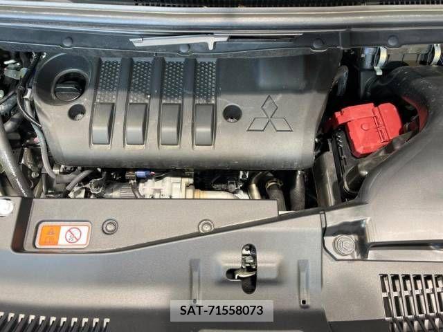 Mitsubishi DELICA D5 2022-08 390474-19
