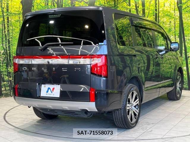 Mitsubishi DELICA D5 2022-08 390474-18
