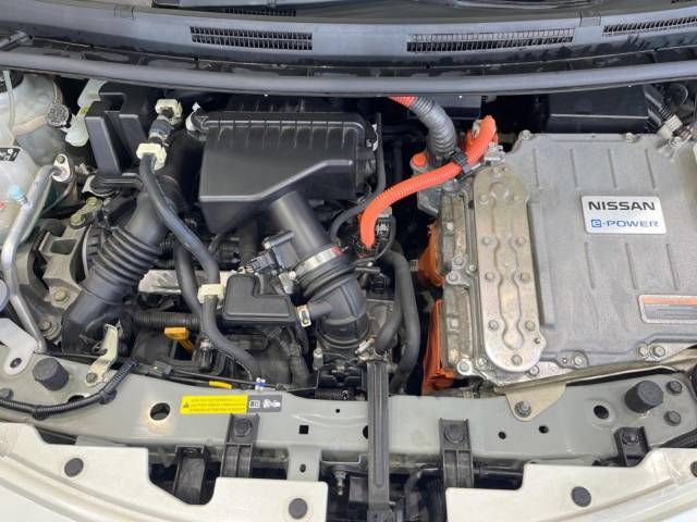 Nissan NOTE 2016-12 195183-18