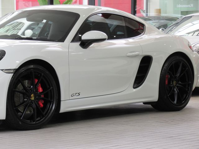 Porsche CAYMAN 2018-08 24054-24