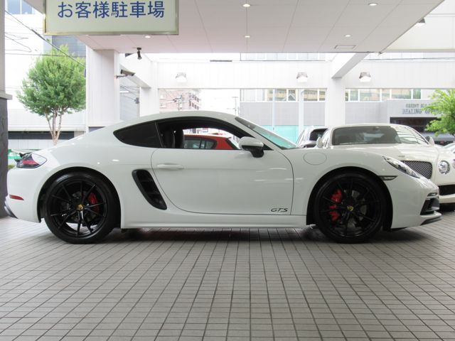 Porsche CAYMAN 2018-08 24054-20