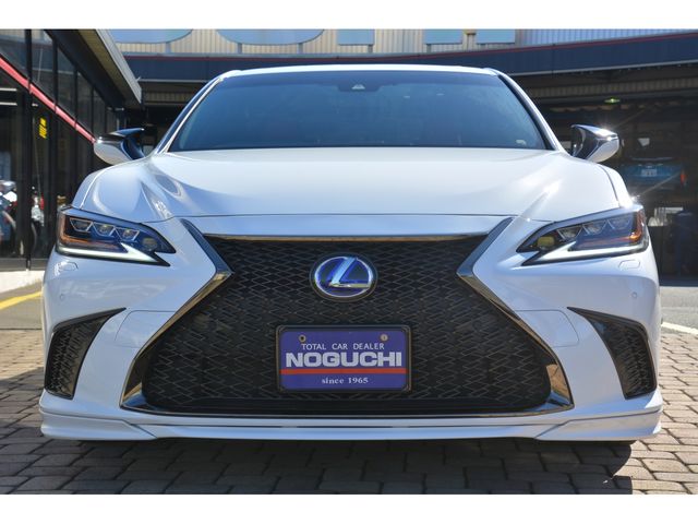 Lexus ES 2019-02 192548-1