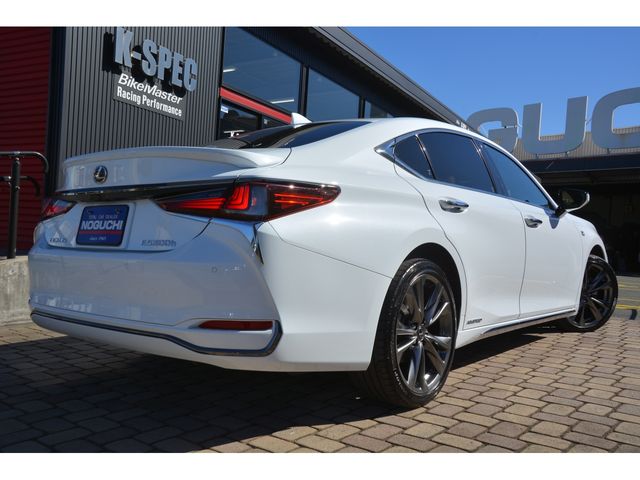 Lexus ES 2019-02 192548-4