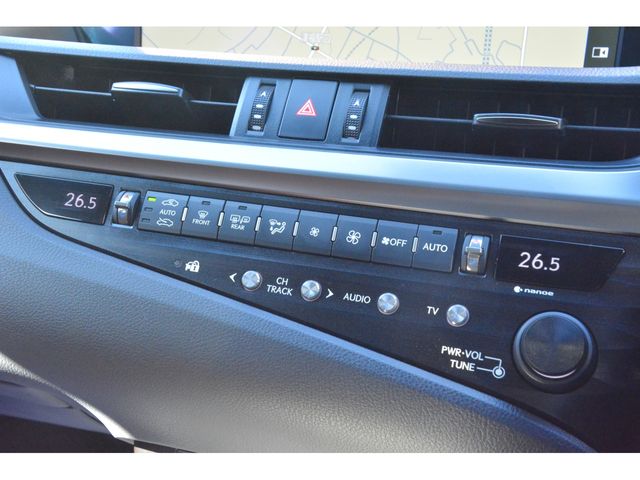 Lexus ES 2019-02 192548-12