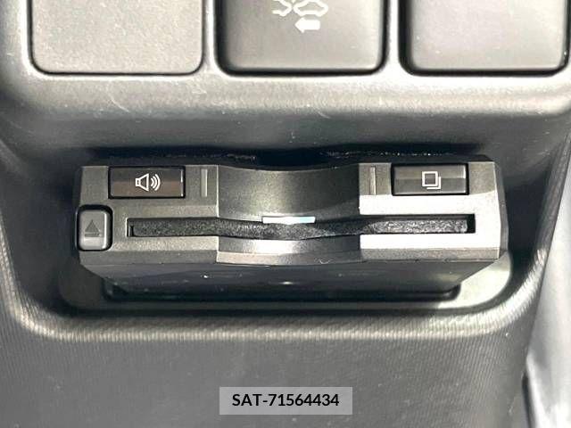 Toyota AQUA 2018-02 291811-5