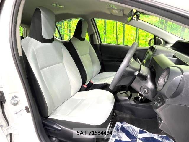 Toyota AQUA 2018-02 291811-7