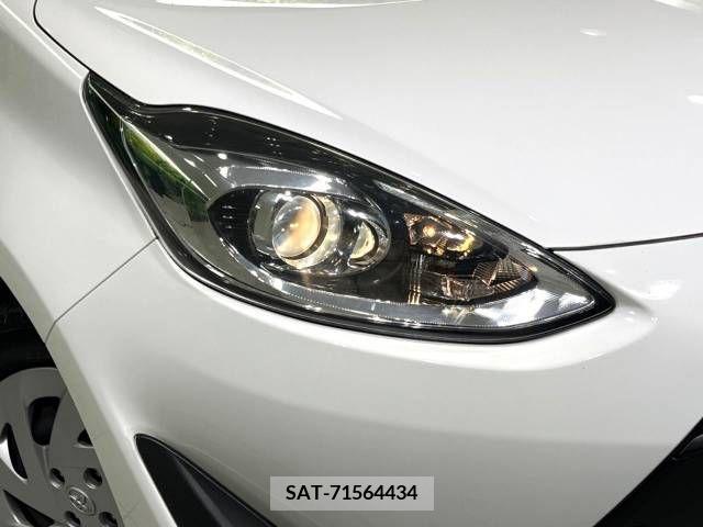 Toyota AQUA 2018-02 291811-11